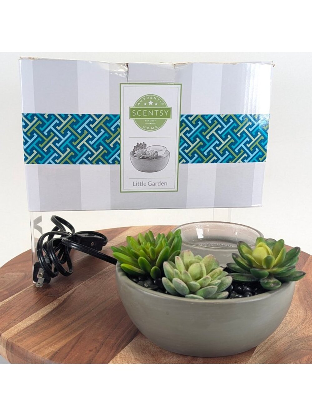 Scentsy Little Garden Warmer - Base, Dish, Artificial Plants & Rocks
